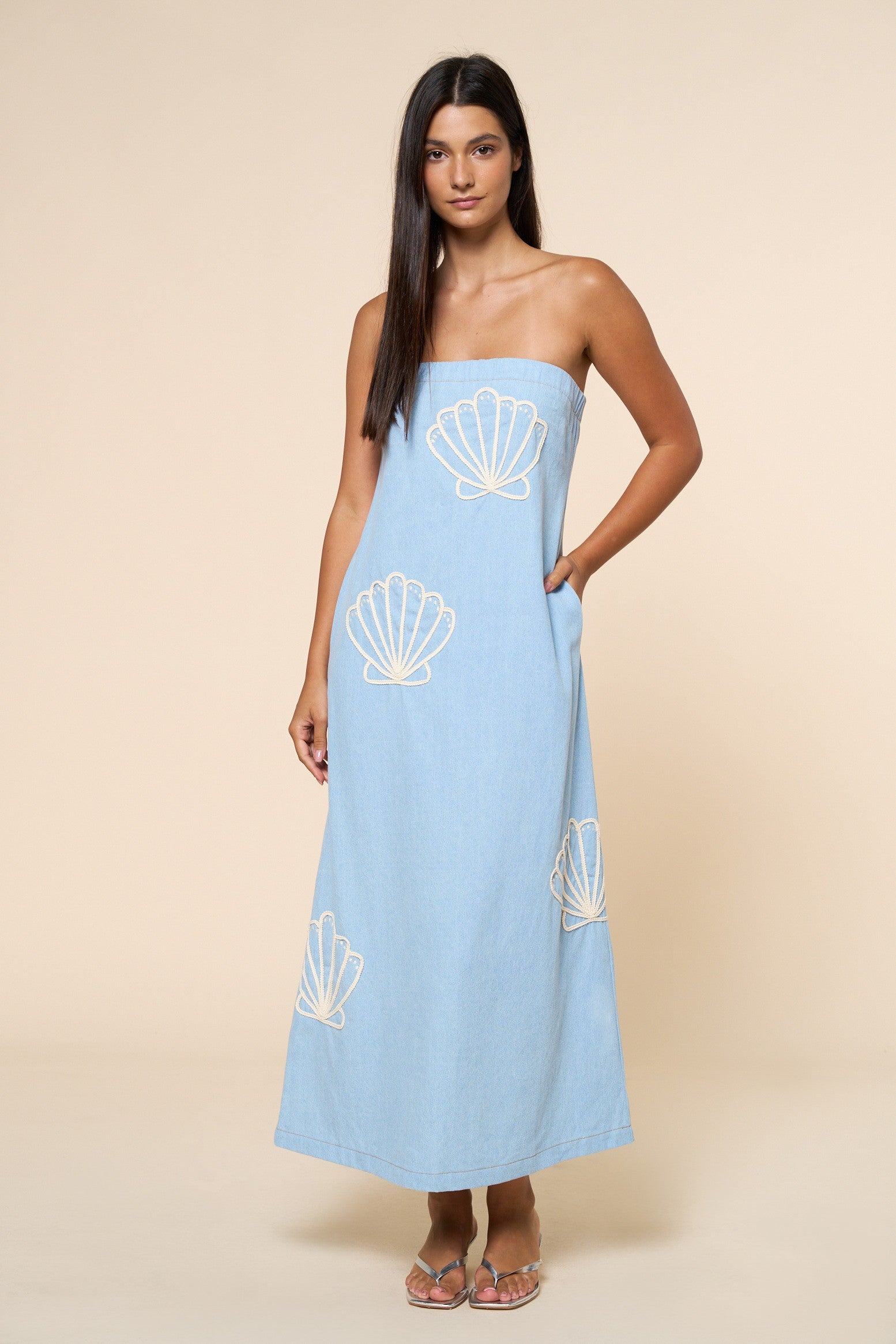 shell embroidered dress Strapless Shell Embroidered Maxi Dress M