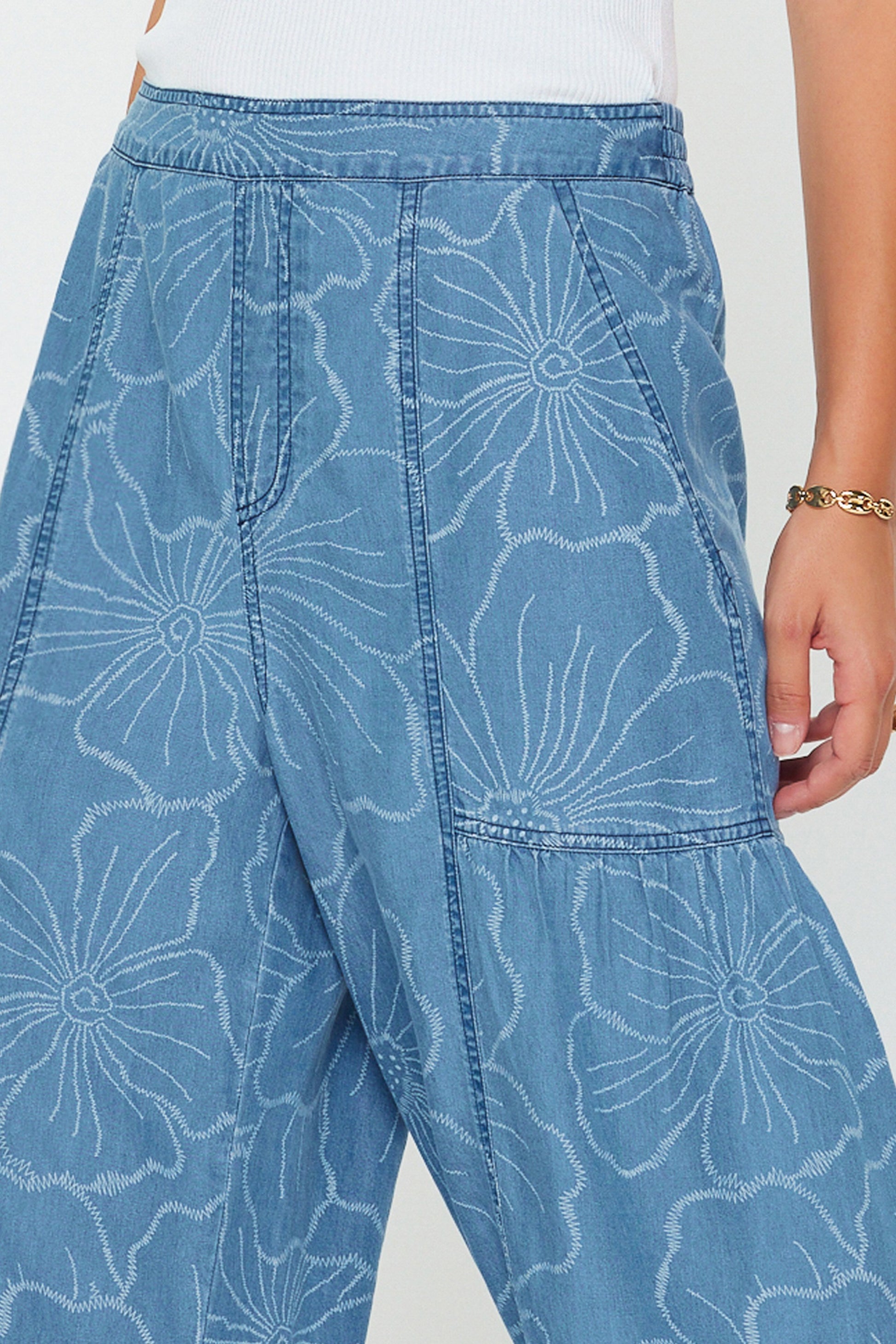 Floral Denim Chambray Pull On Pant - 606River