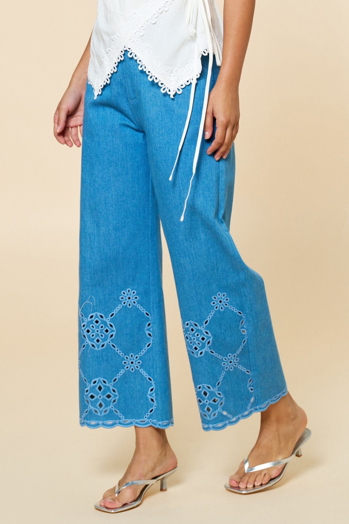 Embroidery Scallop Denim Pant - 606River