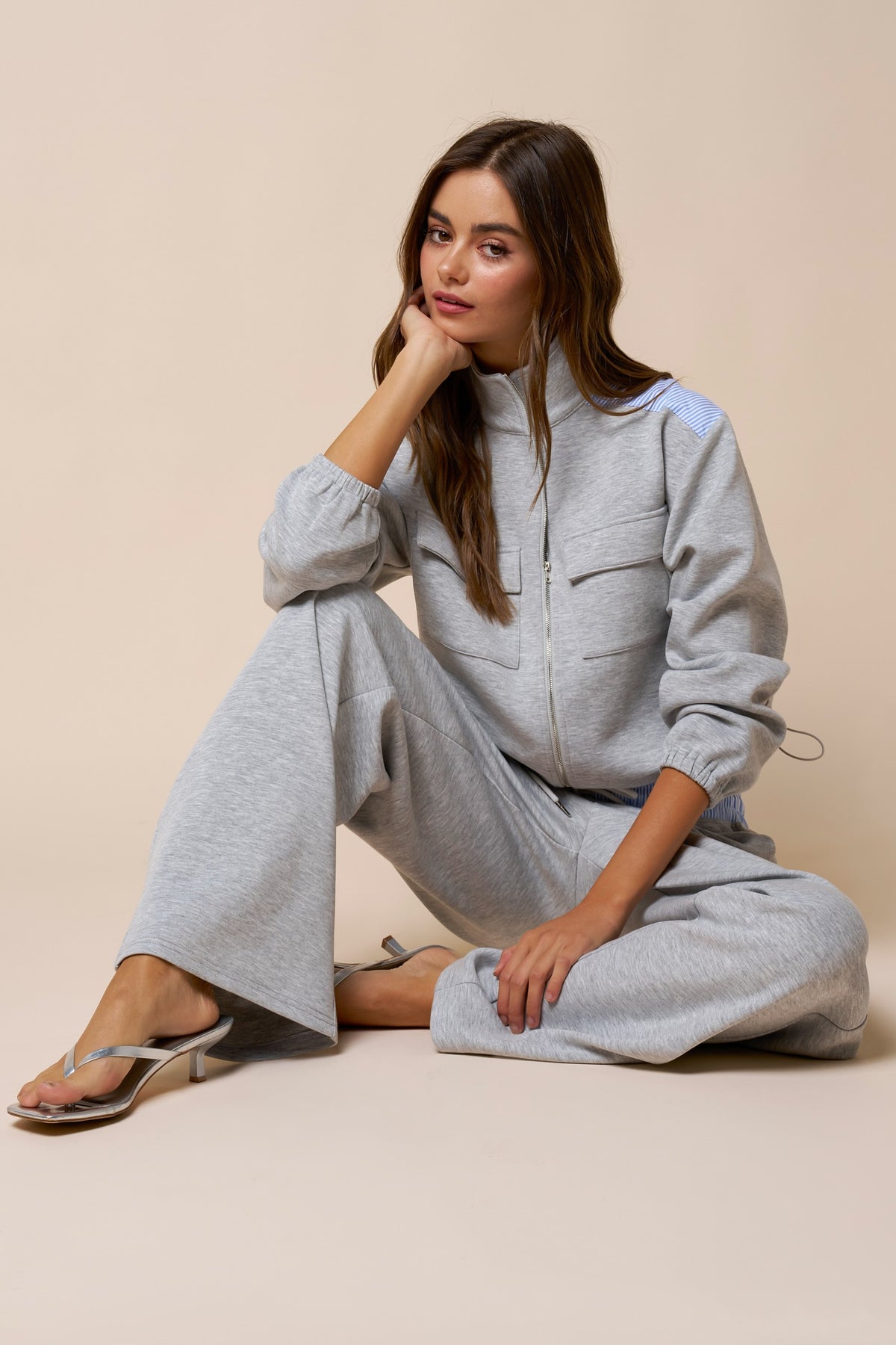 Sweatshirt Light Grey Zip Up Top