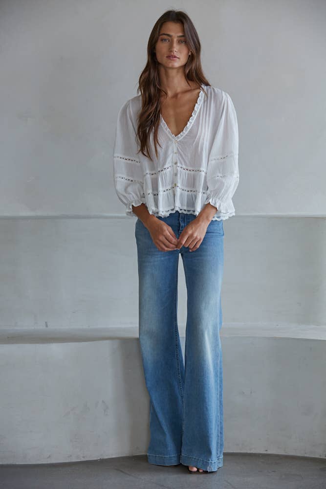 L9341 | Woven Cotton V-Neck Quarter Sleeve Top - 606River