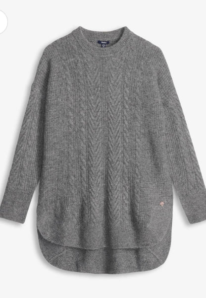 Soft Cable Knit Tunic Style Pullover Sweater