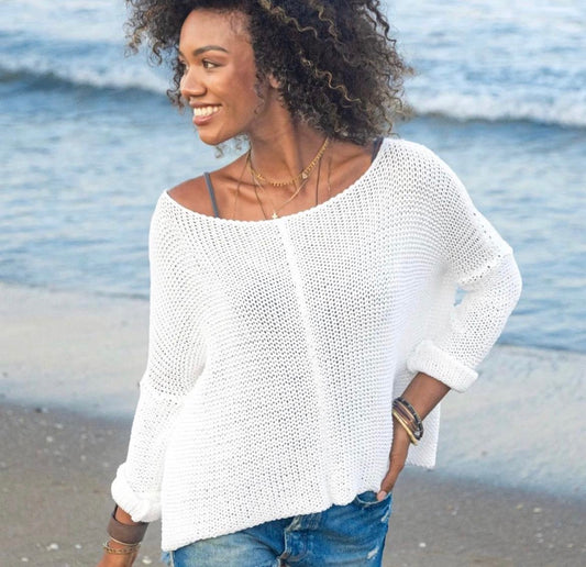 F122 White Pull Over Knit Top