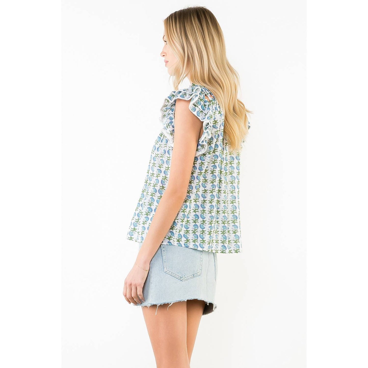 Flutter Sleeve Floral Pattern V-Neck Top - 606River