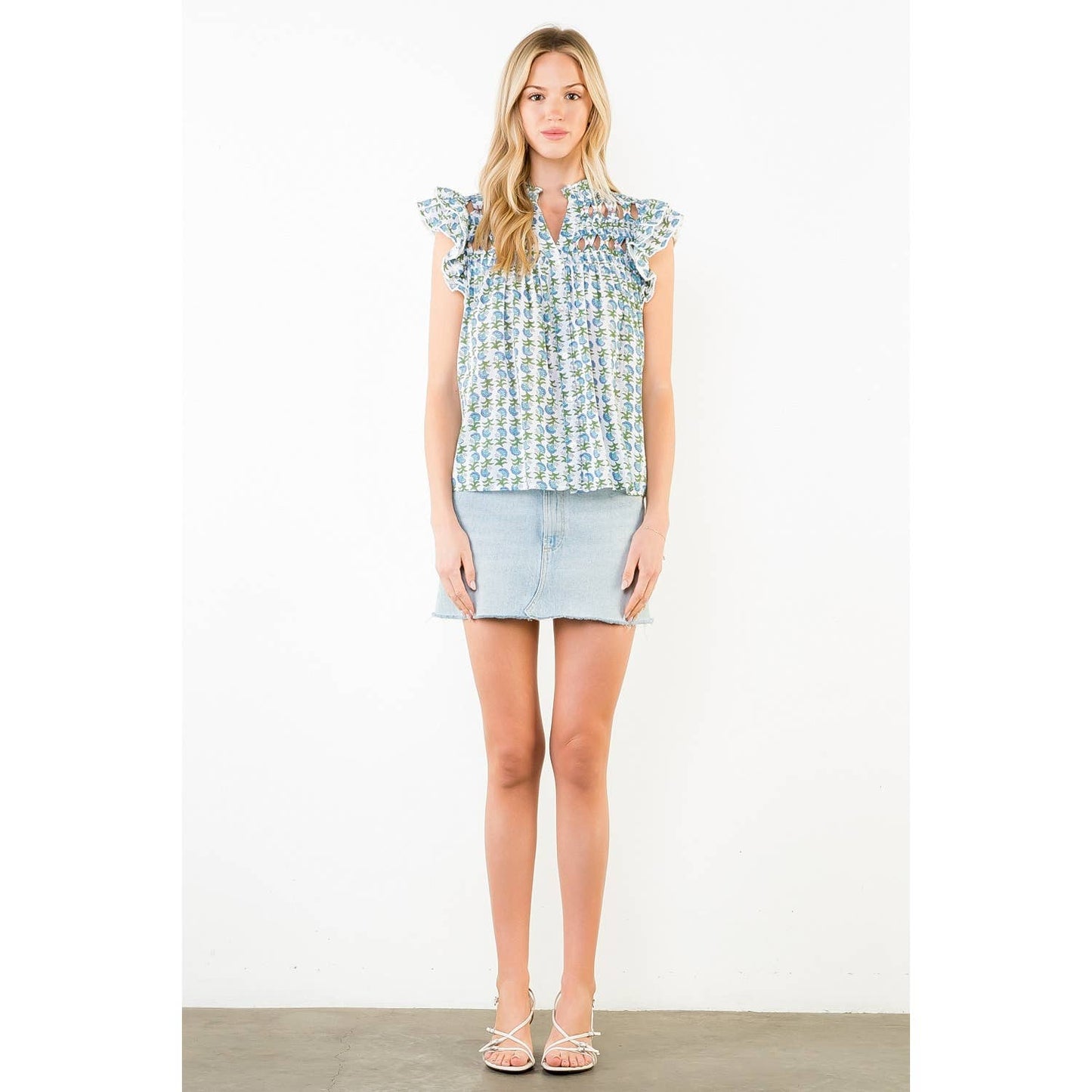 Flutter Sleeve Floral Pattern V-Neck Top - 606River