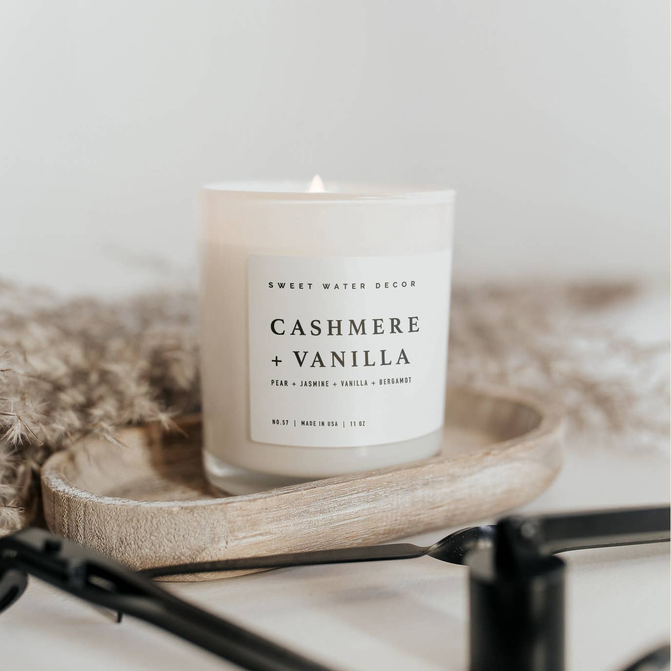 Cashmere and Vanilla 11 oz Soy Candle - Home Decor & Gifts - 606River
